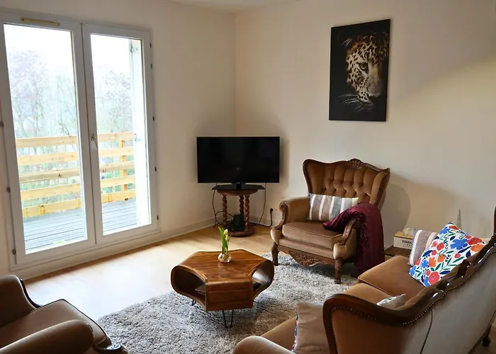 Maison Relaxante Pour 6 Personnes Proche De Givet Holiday home *